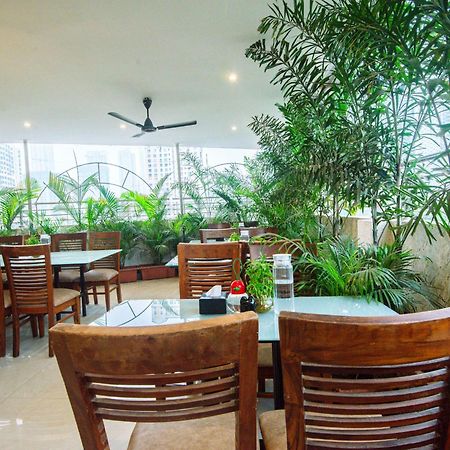 Hotel Skylink Hospitality Mahalaxmi Bombaj Zewnętrze zdjęcie