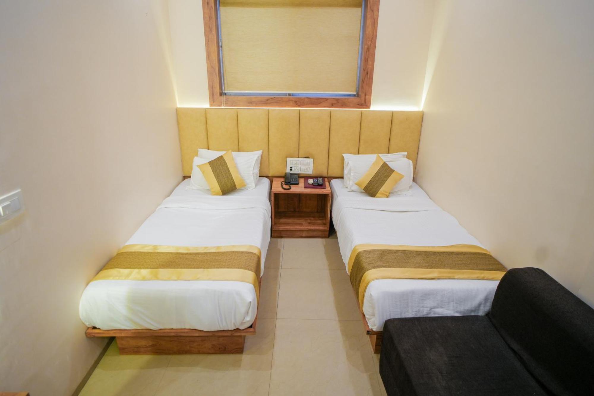 Hotel Skylink Hospitality Mahalaxmi Bombaj Zewnętrze zdjęcie