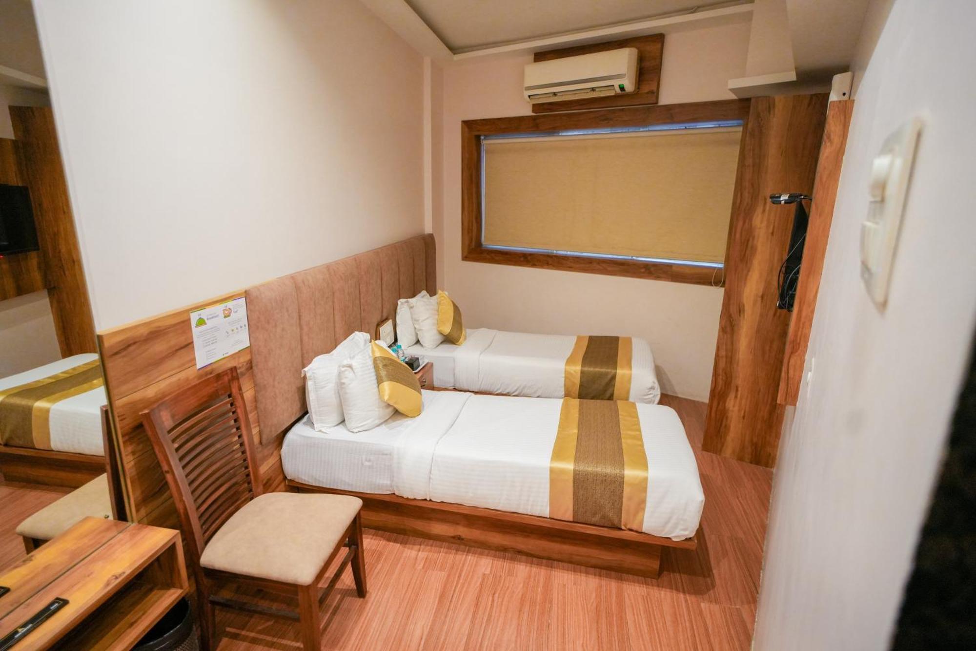 Hotel Skylink Hospitality Mahalaxmi Bombaj Zewnętrze zdjęcie