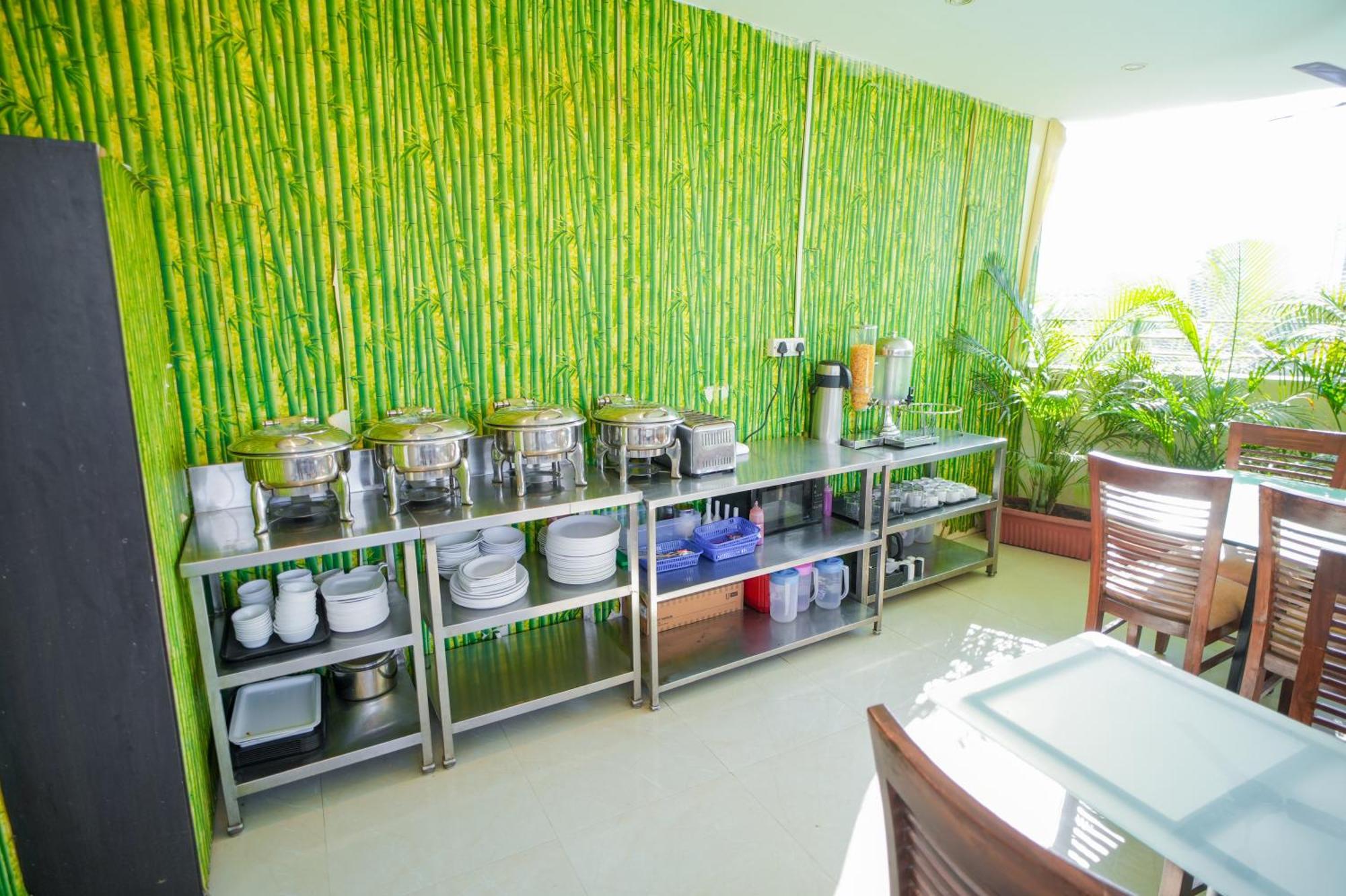 Hotel Skylink Hospitality Mahalaxmi Bombaj Zewnętrze zdjęcie